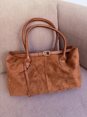 Suede Tote Handbag in Chestnut Brown